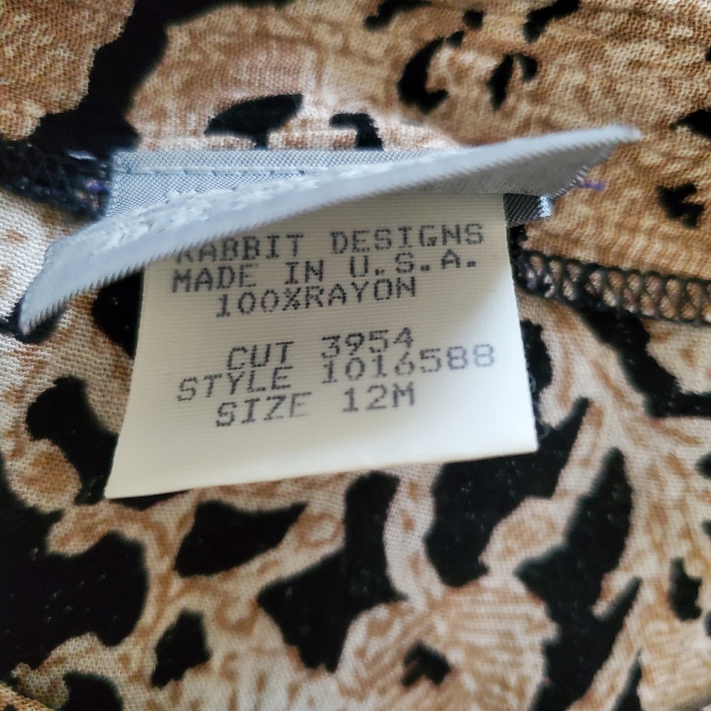 VINTAGE Rabbit Design Dress - Picture 8 of 8